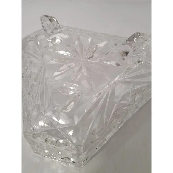 VINTAGE ELEGANT TRI-FOOTED CRYSTAL GLASS CANDY DISH WITH ORNATE TALL SPIRED LID - Picture 6 of 6